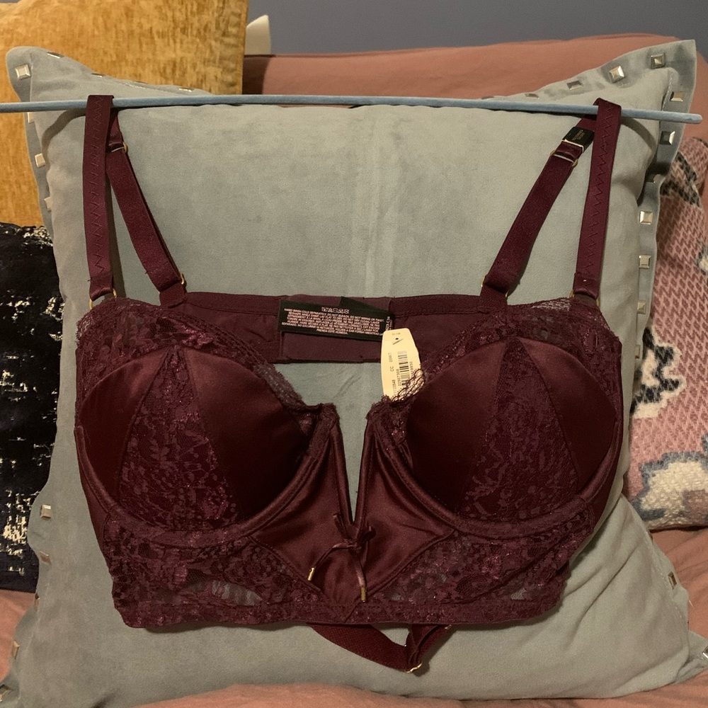 NWT Victoria’s Secret Very Sexy Plum Lace/Satin Padded Demi Bra (32DD)